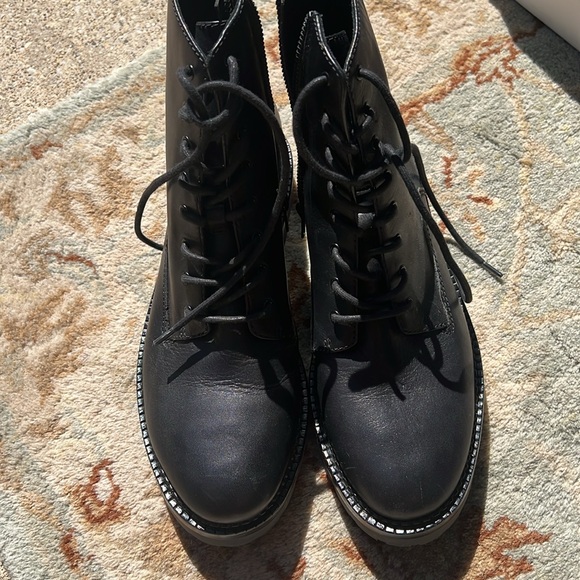 Vince Combat boots size 9.5 - Picture 2 of 3